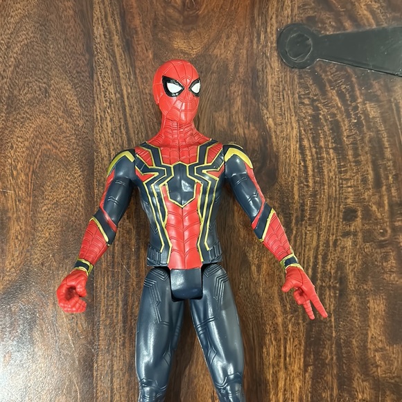 Bundle of Avengers Action Figures - Iron Man and Spider-Man - Picture 6 of 10